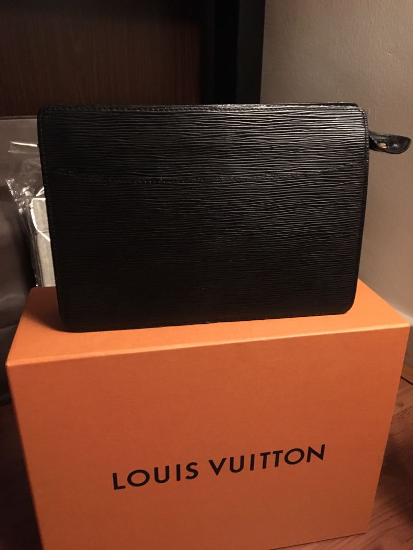 Louis Vuitton Epi Pochette Homme Second Bag Clutch Noir Black