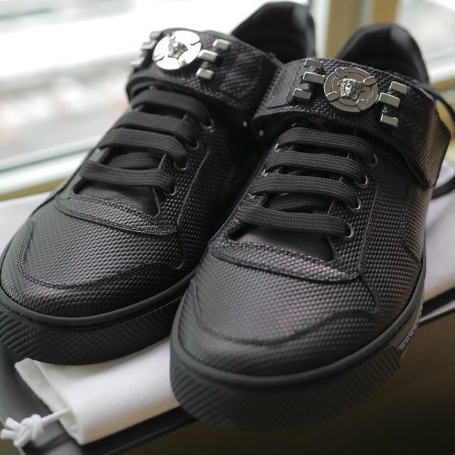 BNIB Versace sneakers Comes with dustbag and tags Men s Fashion Footwear Sneakers on Carousell