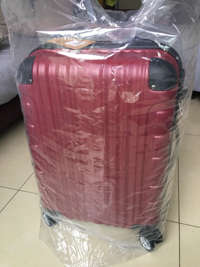 slazenger luggage 20 inch