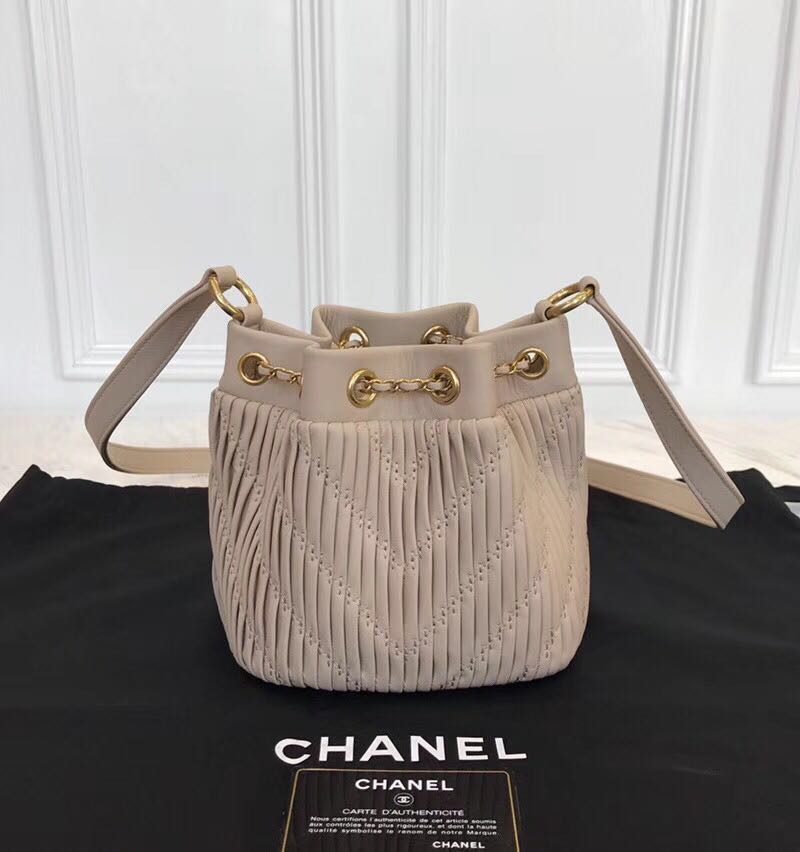 Chanel drawstring bag 2018 2025