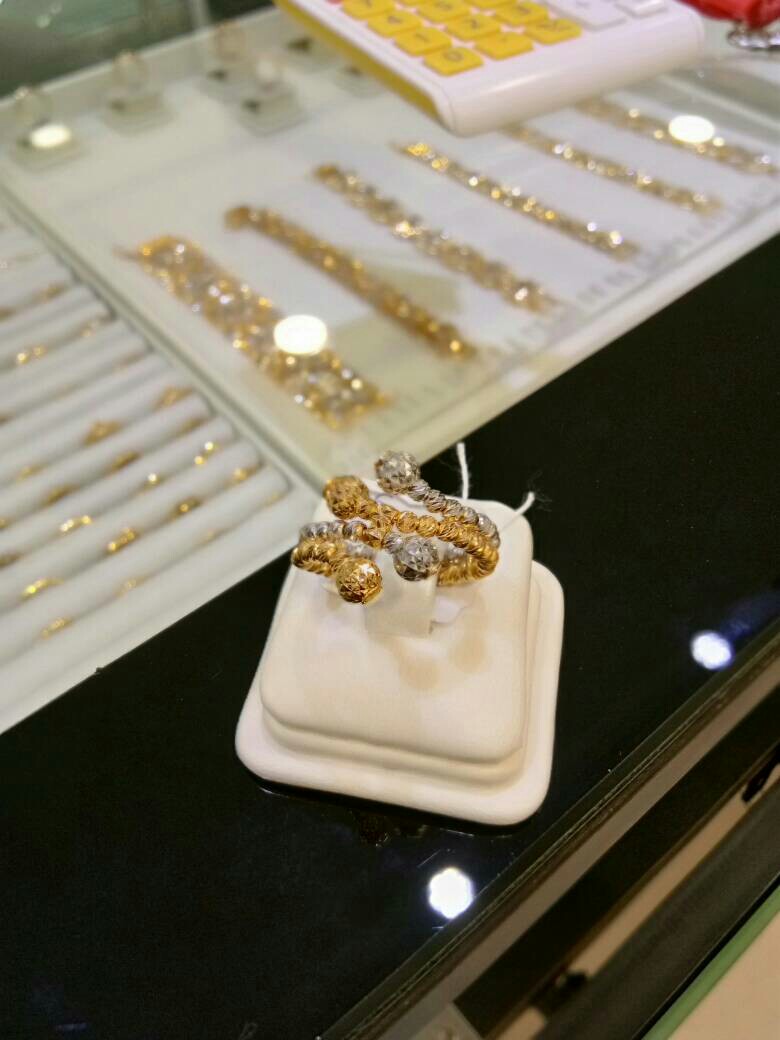 Cincin Italy Design Women S Fashion Jewellery On Carousell