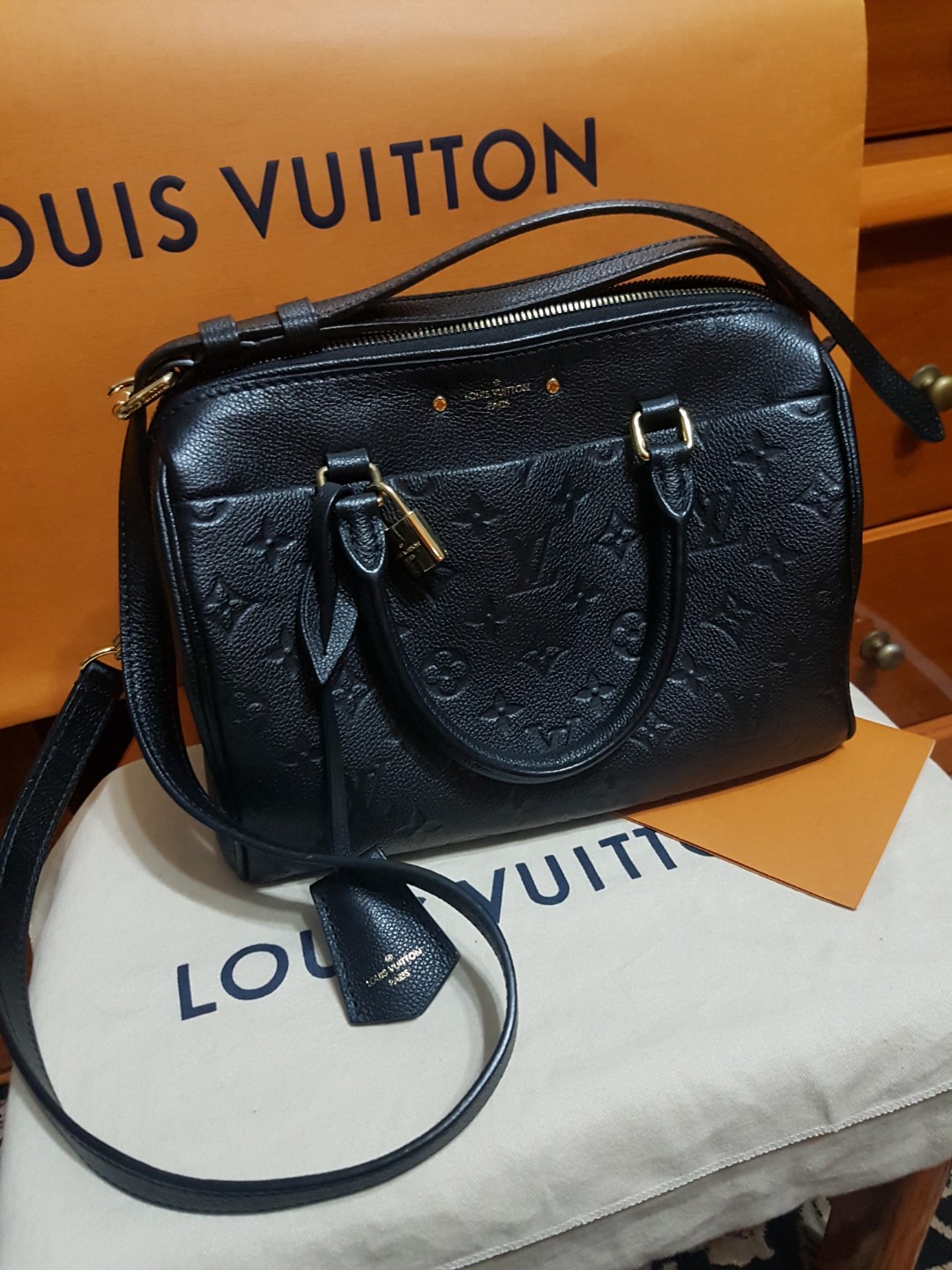 Louis Vuitton Speedy 25 Bandouliere Empreinte Noir - LVLENKA Luxury  Consignment