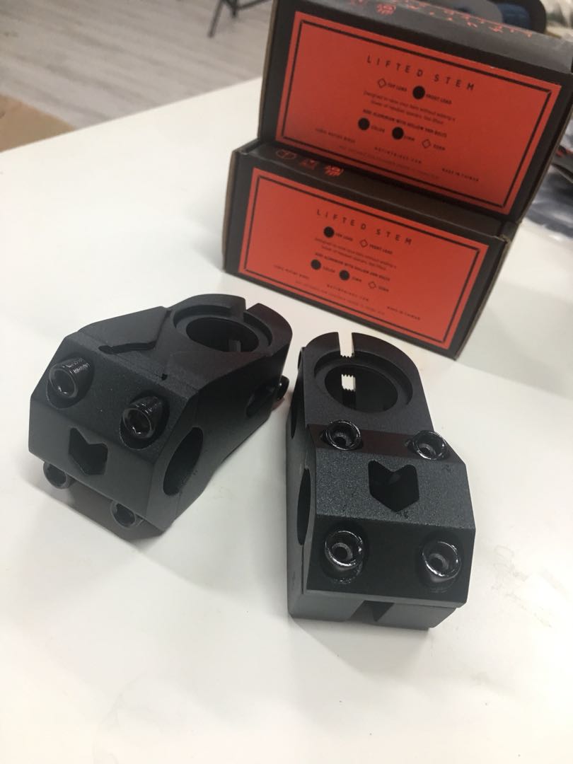新品BMXステム「MUTINY 」 Lifted Stem ブラック 新品BMXステム「MUTINY 」 Lifted Stem ブラック