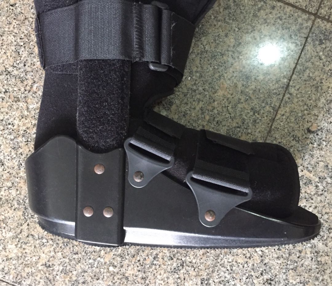 ortholite walking boots