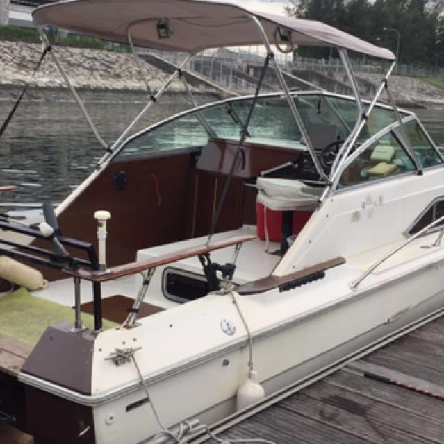 Pleasure Craft 26 Feet Sea Ray Cabin Cruiser Boat Everything Else