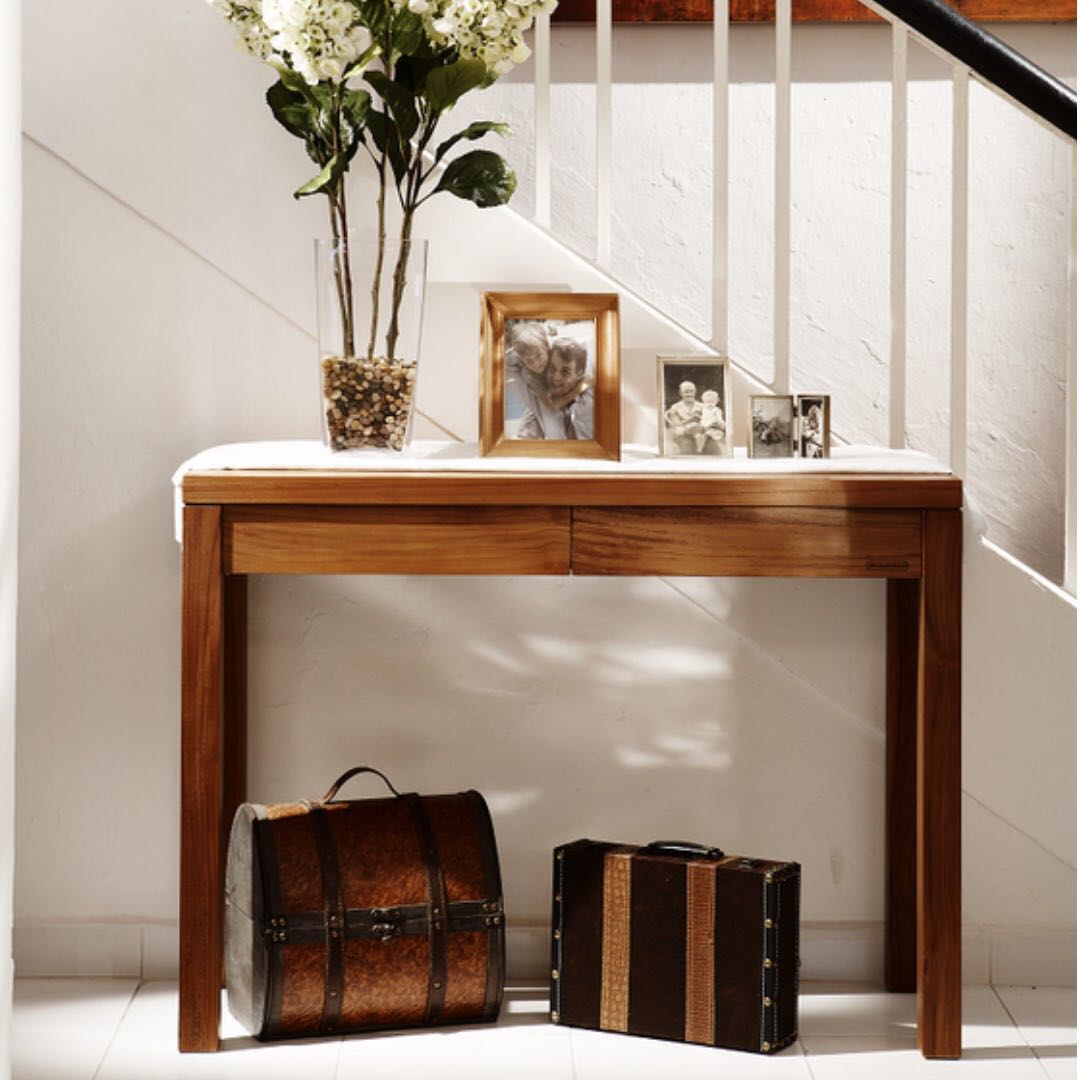 Scanteak shop console table