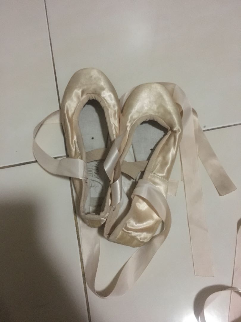 jual pointe shoes