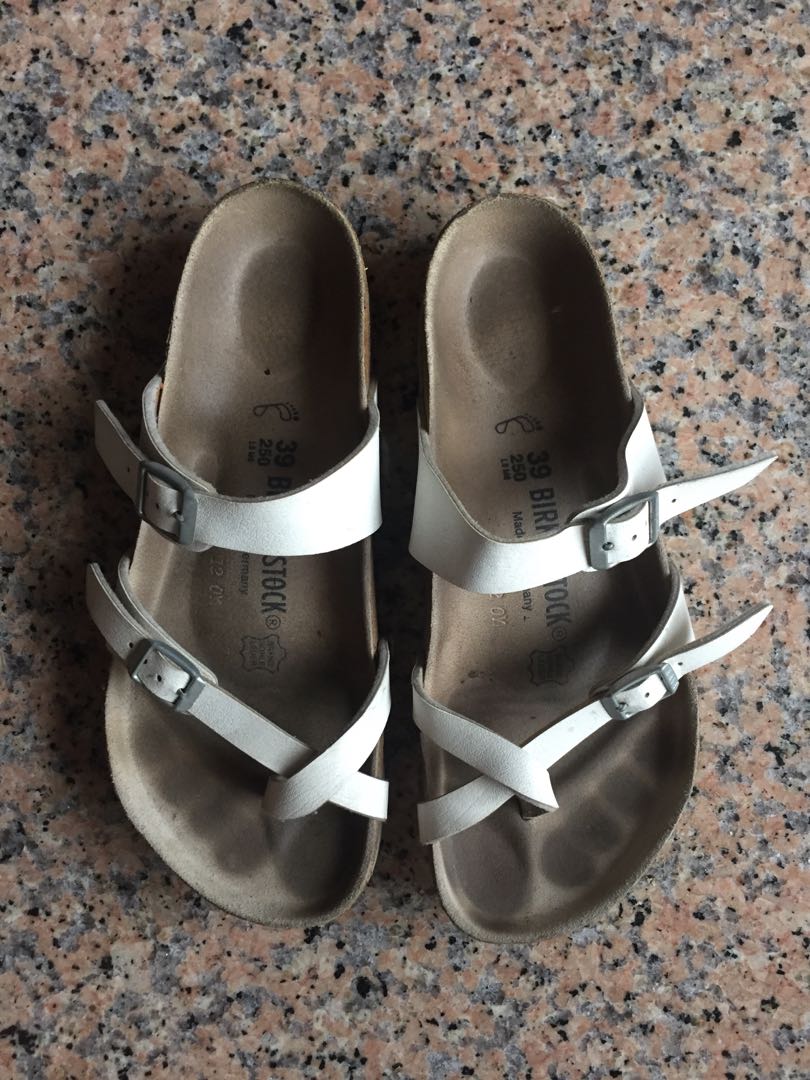 White Birkenstock size 39 Women s Fashion Footwear Flipflops