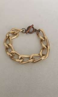 2 BRACELETS