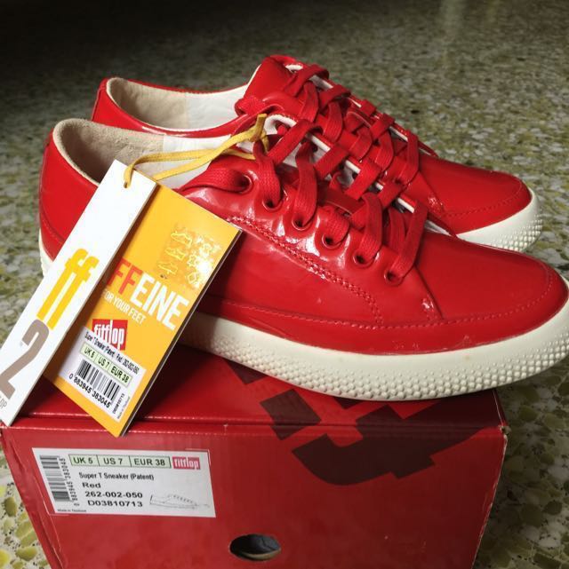 Fitflop hotsell red shoes