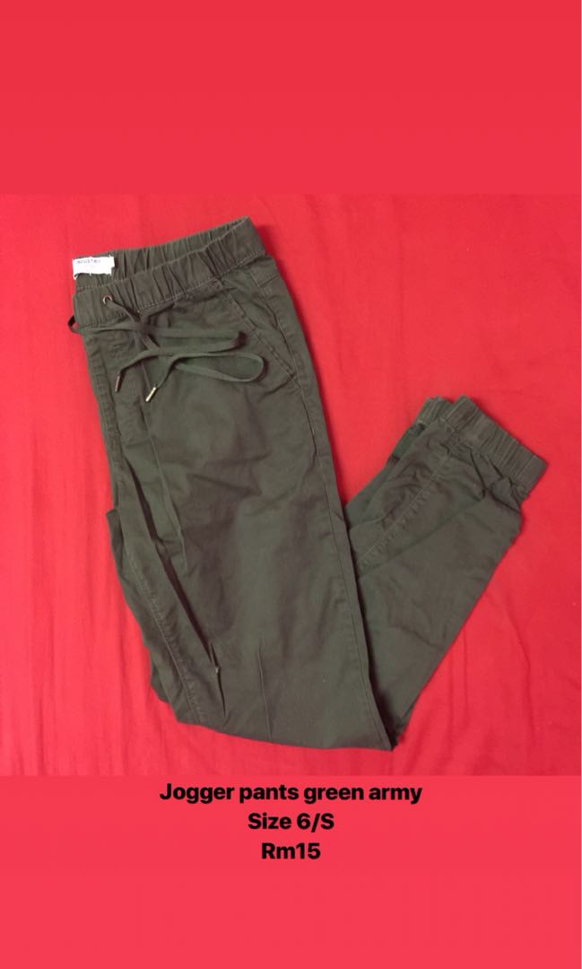 Green army jogger pants, Men's Fashion, Bottoms, Joggers on Carousell