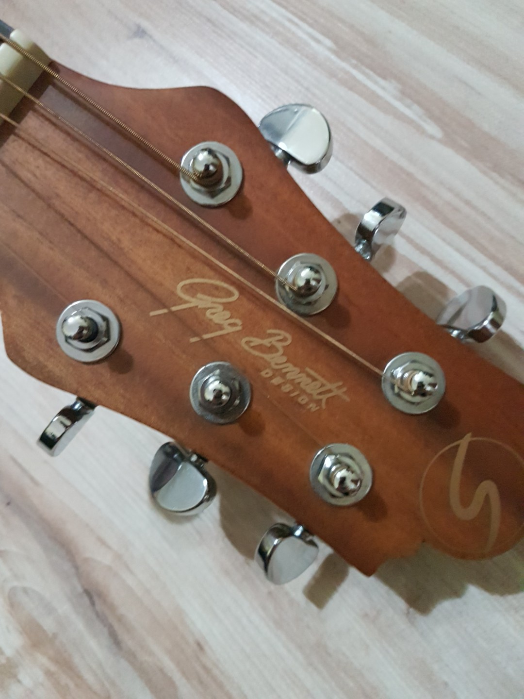 Greg Acoustic Guitar, Hobbies & Toys, Music & Media, Musical