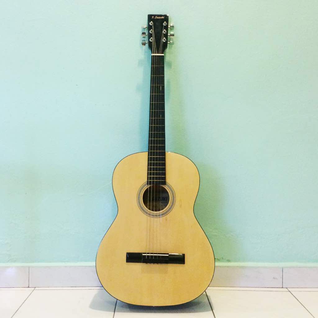 I.Suzuki acoustic guitar Hobbies Toys Music Media Musical