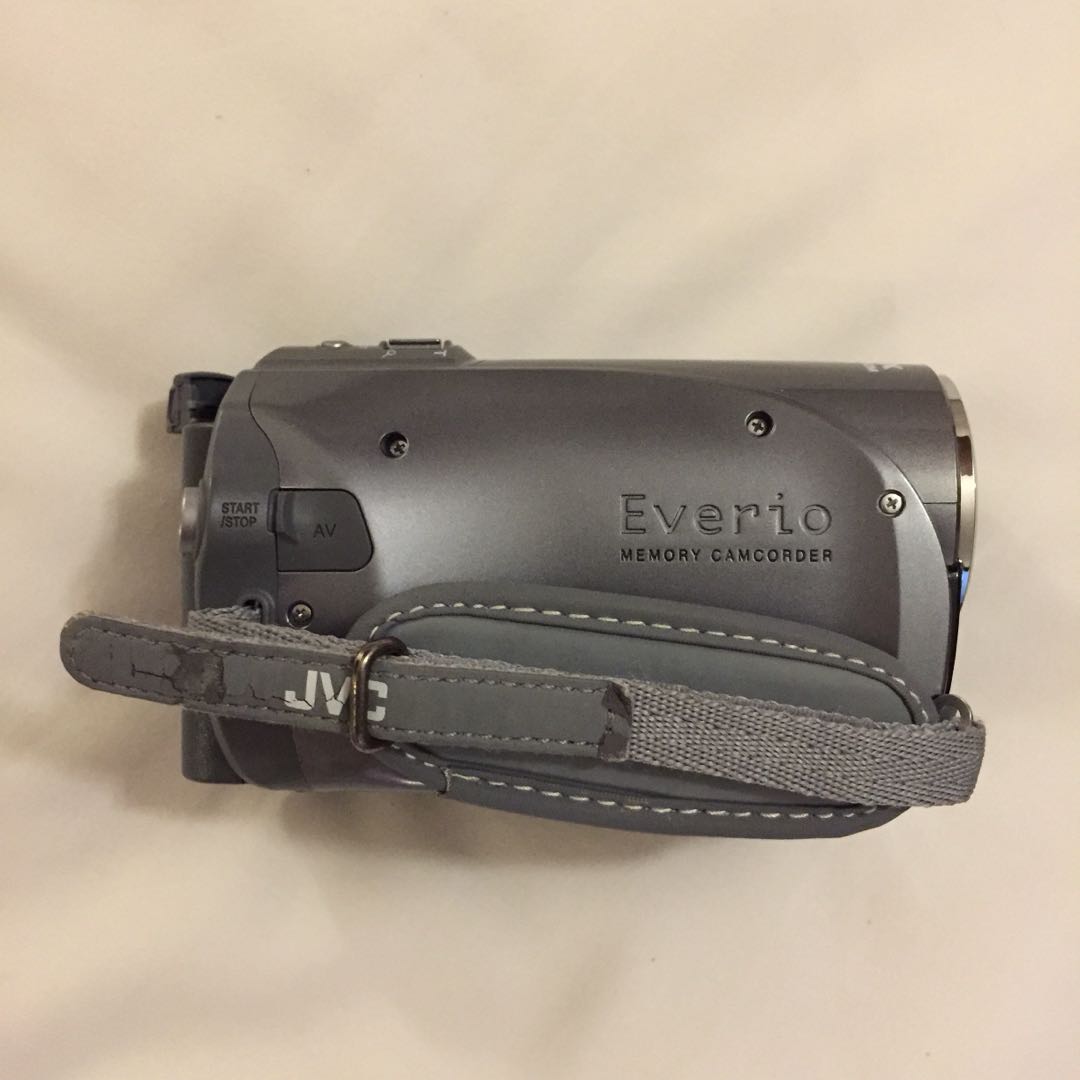 JVC Everio GZMS 100U, Elektronik, Lainnya di Carousell