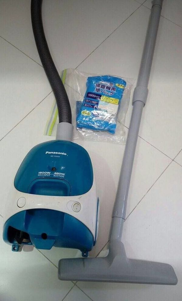 Panasonic Vacuum Cleaner, Home Appliances on Carousell