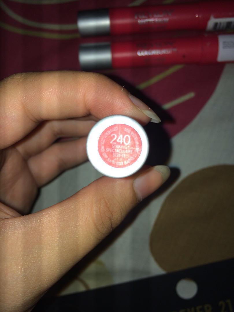 Revlon matte balm (Category: Makeup) located in Las Pinas. Submitted by jameyah24 (Listing ID 164797124, Image 3). Description: Brand: Revlon Type: Lip Balm.