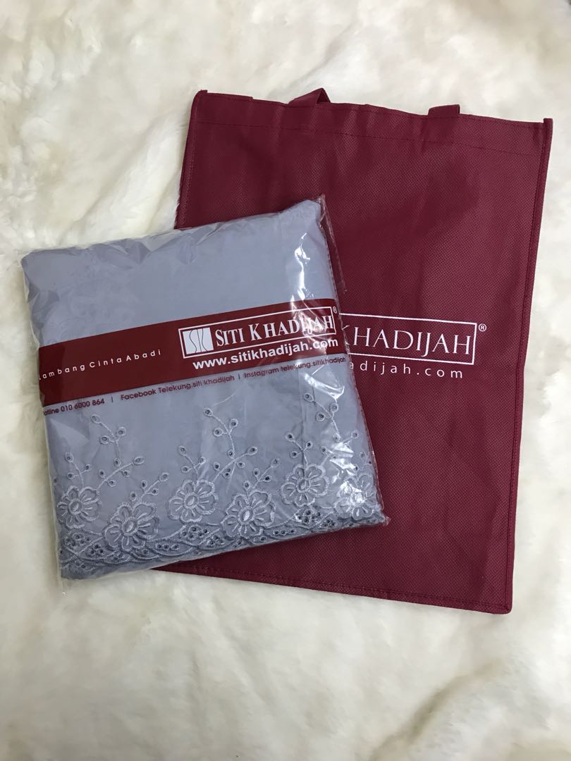 Telekung Siti Khadijah Inspired Sulam Muslimah Fashion Others On Carousell