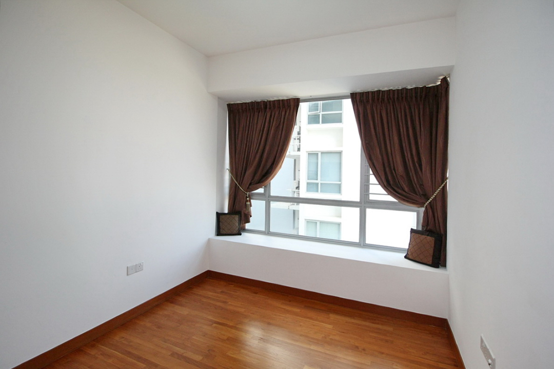 Waterfront Key / Bedok Reservoir 2 Bedroom Condo for rent, Pristine