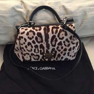 Dolce & Gabbana SICILY Bag with DG Family Motive Black