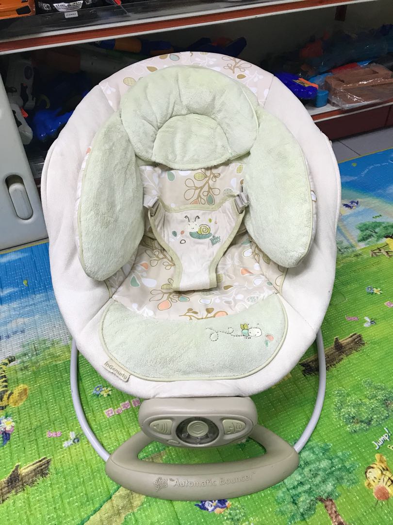 Bright starts sale ingenuity automatic bouncer