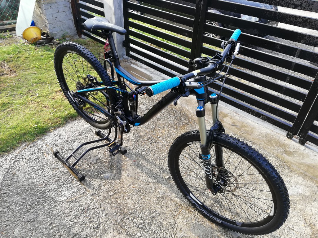 Full Suspension MTB Giant Trance 2 2016 Sports Equipment
