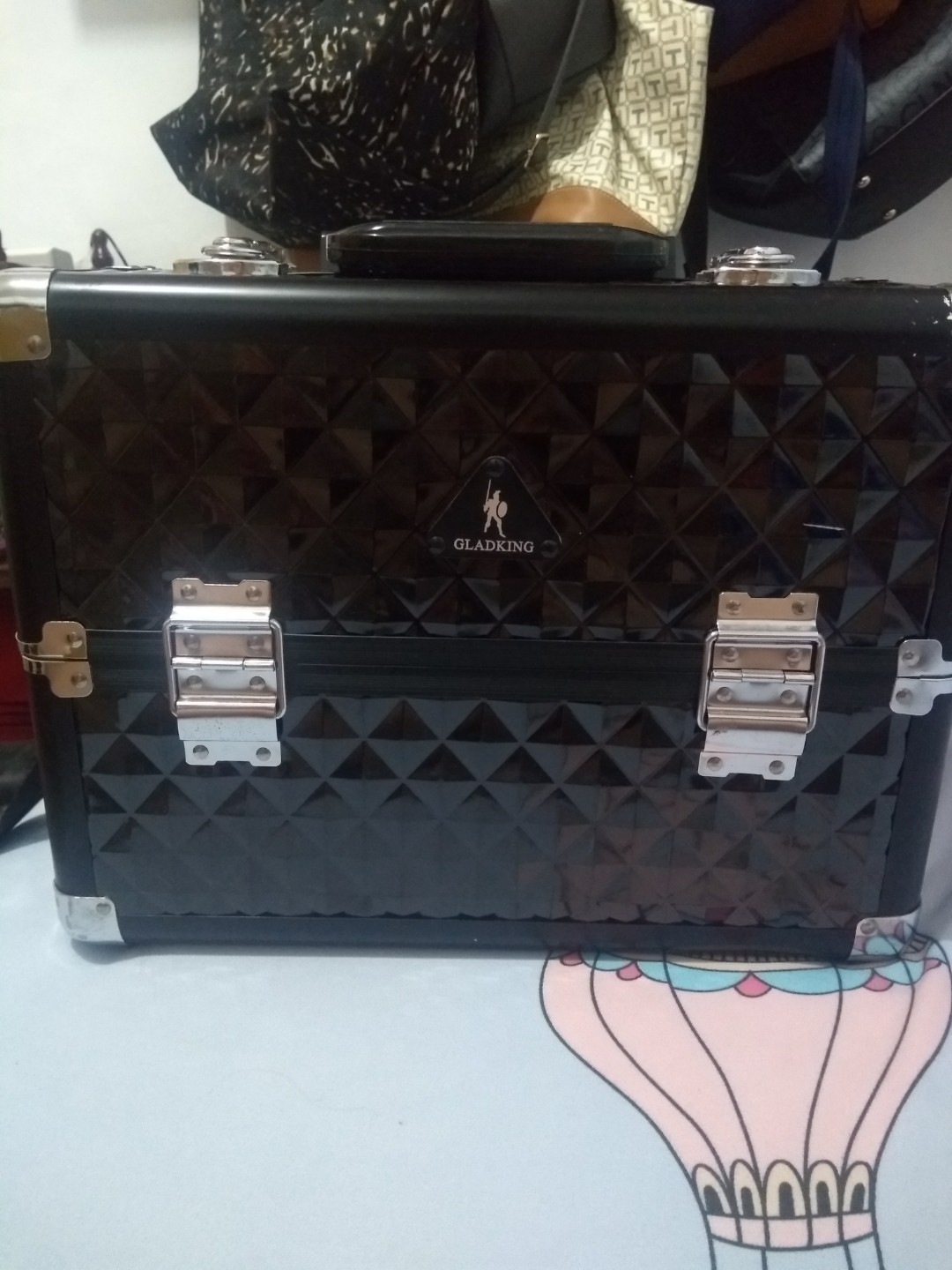 Gladking Makeup Case 2nd On Carousell