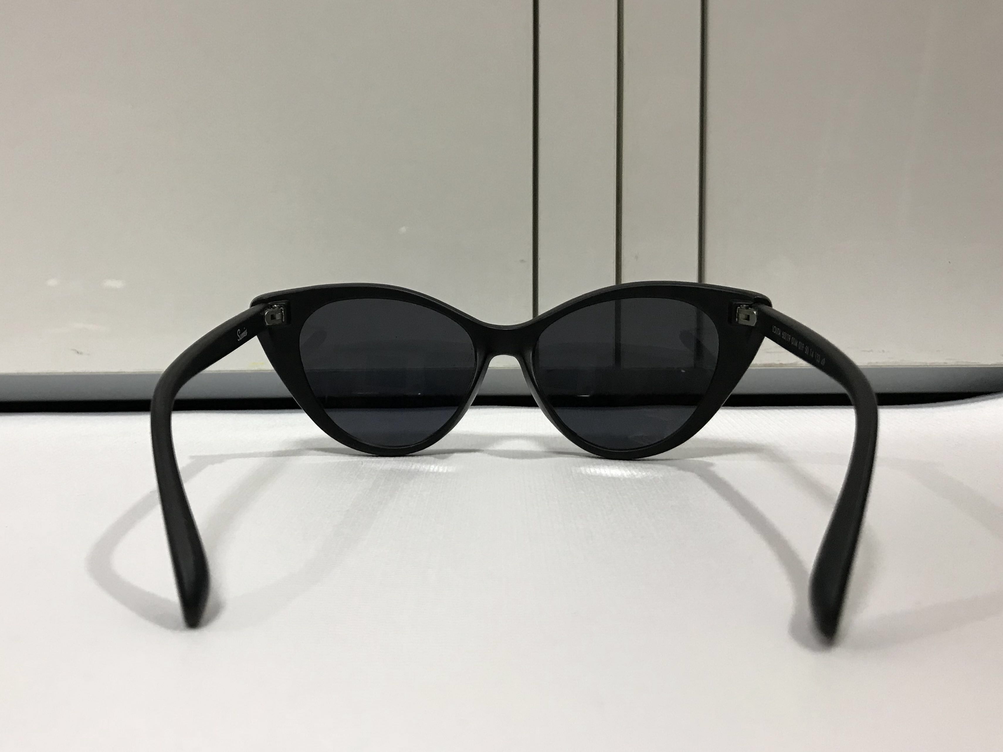 “Lolita” Sunnies (Category: Sunglasses & Eyewear) located in Manila. Submitted by dideelee (Listing ID 165087938, Image 3). Description: On-trend, slim cat-eye frames from Sunnies Studios. Perfect accessory to any look with UV 400 protection ✨.