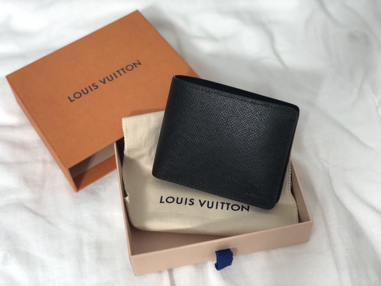Louis Vuitton LV Men's Slender Wallet, Men's Fashion, Watches