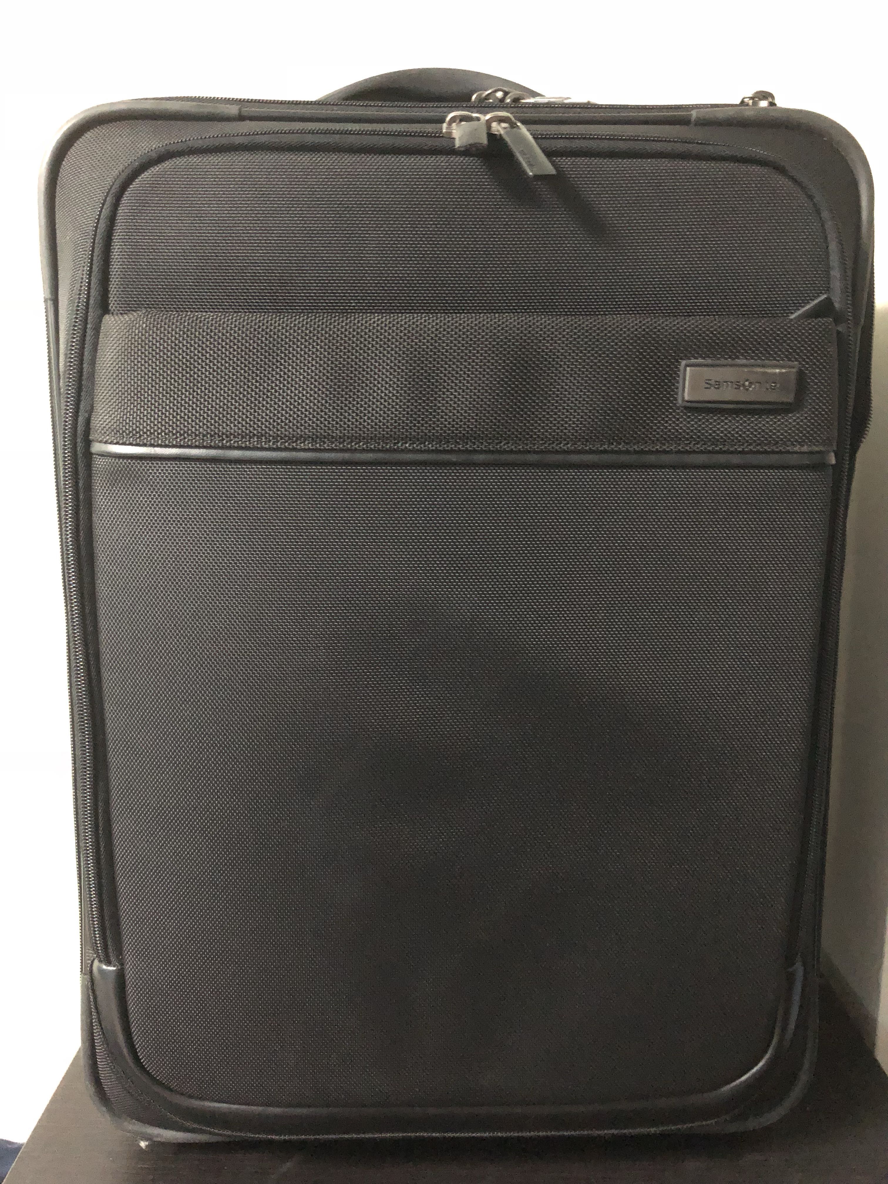 samsonite bag on wheels
