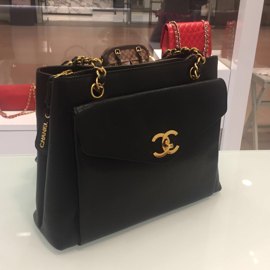 Second-hand Japanese second-hand Vintage CHANEL black lychee pattern caviar  leather shoulder bag gold coin bag - Shop RARE TO GO Handbags & Totes -  Pinkoi