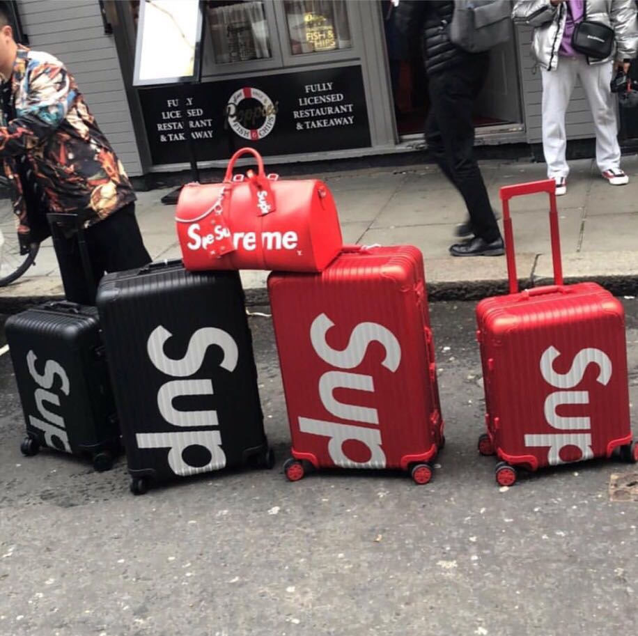 supreme rimowa 82l