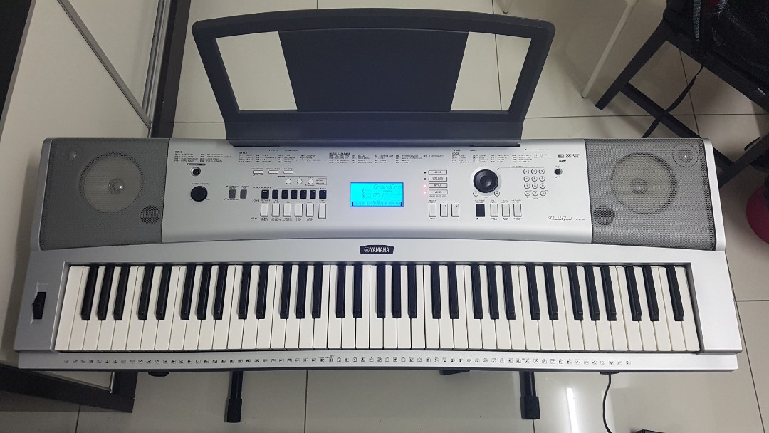 Yamaha dgx shop 230 midi