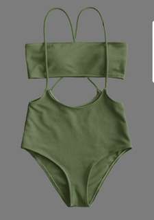 Bandeau top & high waisted slip bikini bottom
