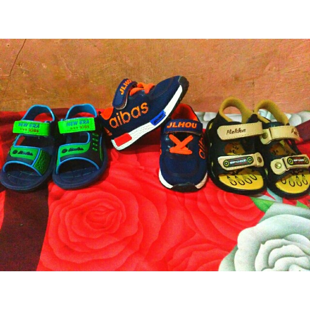 Dijual Borongan Sepatu Import Anak Sepatu Sandal Anak Bayi Anak Baju Bayi Di Carousell