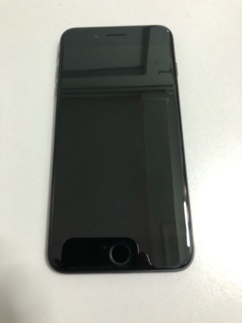 Iphone 7 Plus 32gb Jet Black Looks As New Mobile Phones Tablets Iphone Iphone 7 Series On Carousell