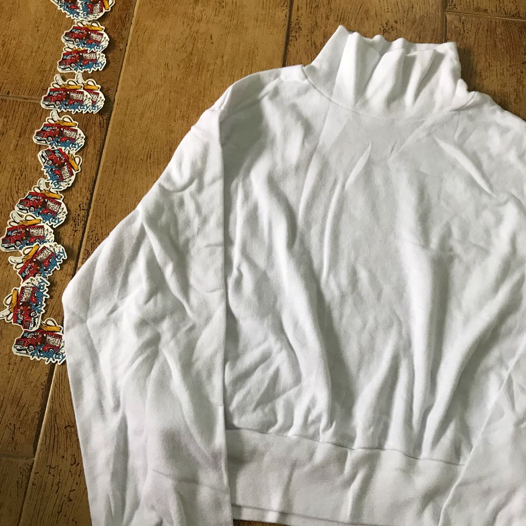 Brandy melville angela clearance turtleneck