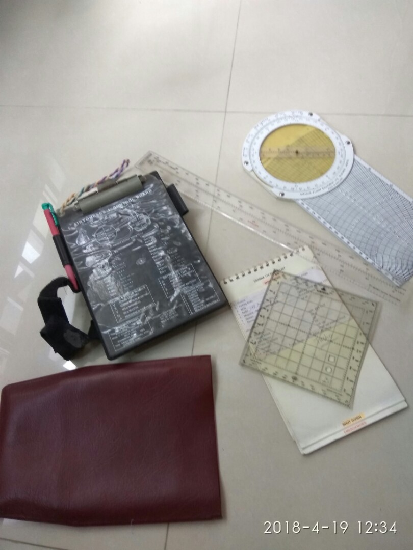 Pilot computer, flying, plane, aeroplane, navigation, calculator ...