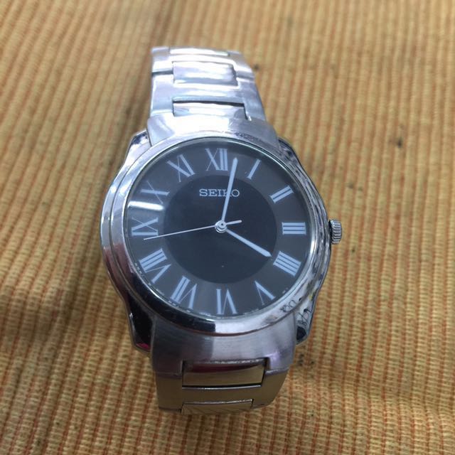 Seiko Quartz Watch 7N01-OCWO, Luxury, Watches on Carousell
