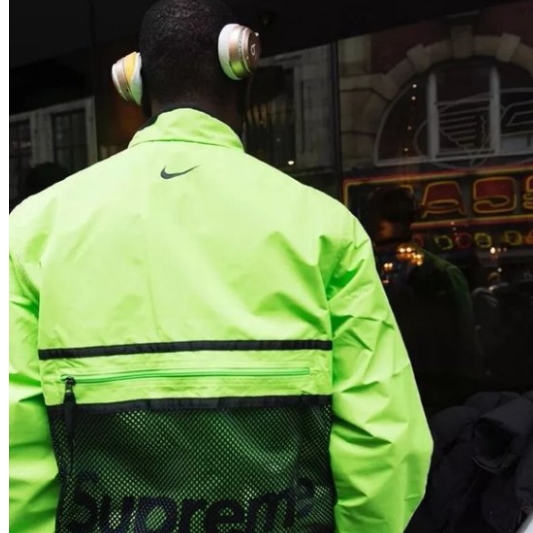 Supreme X Nike Trail Running Jacket 螢光綠S 超強聯名 小賈著用 【狀況】：全新正品
