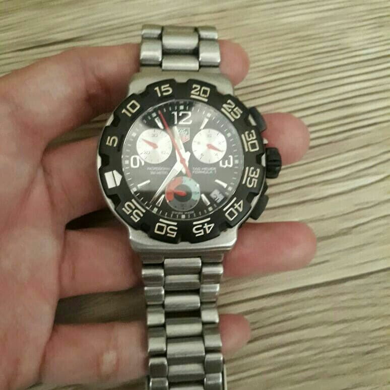 Tag heuer hotsell formula 1 harga