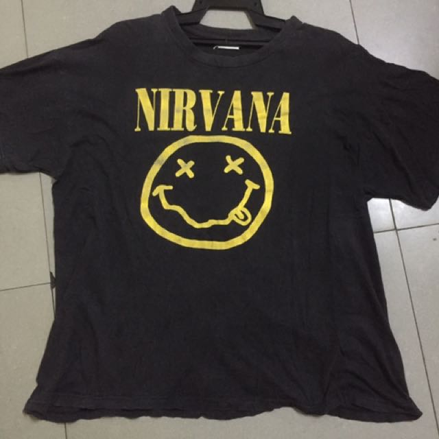 Vintage 90s nirvana smiley face tshirt 