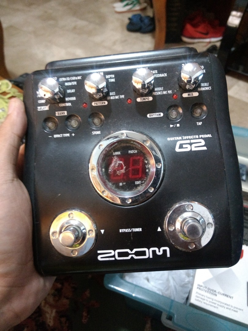 Zoom G2 Guitar Effects, Hobbies & Toys, Music & Media, CDs & DVDs on
