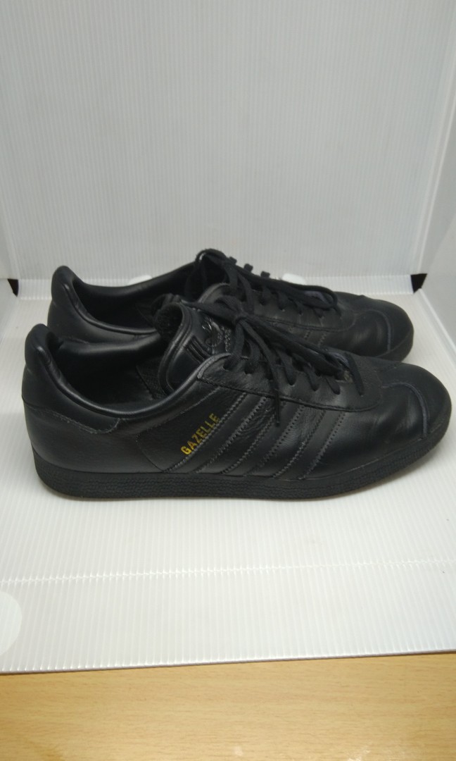 Adidas Leather Gazelle All Black (Category: Sneakers) located in Pasig City. Submitted by mostlystreetwear (Listing ID 165527303, Image 2). Description: Rarely used..