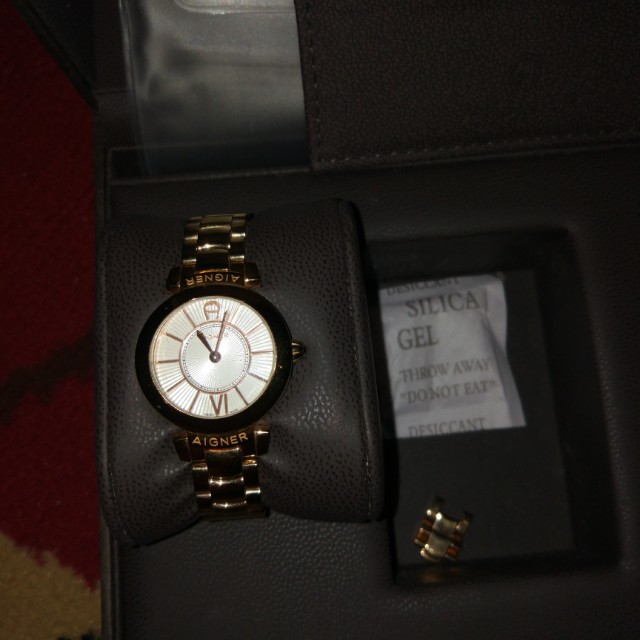 AIGNER A24200