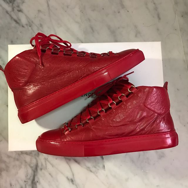 balenciaga arena red