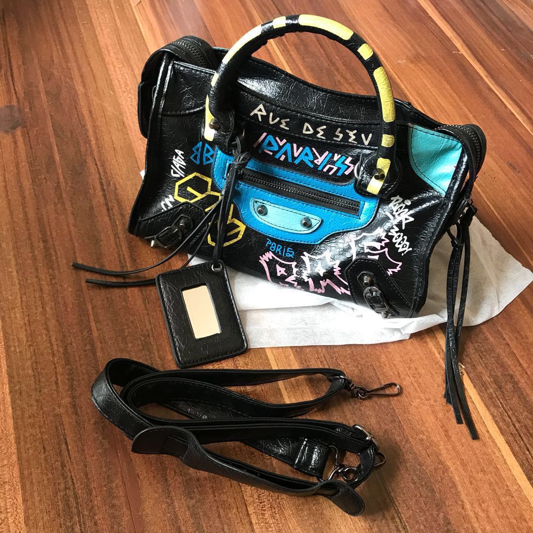 Harga tas balenciaga graffiti original shop
