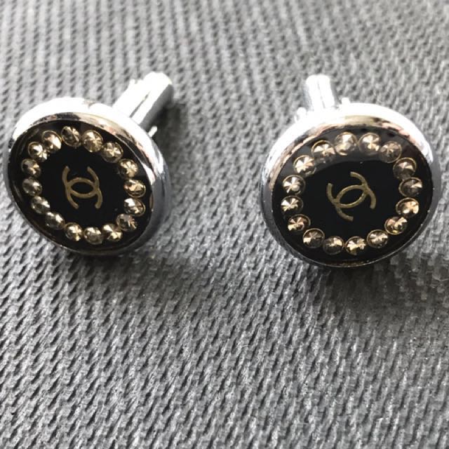 Vintage Chanel Cuff Links Original, Men's Fashion, Watches