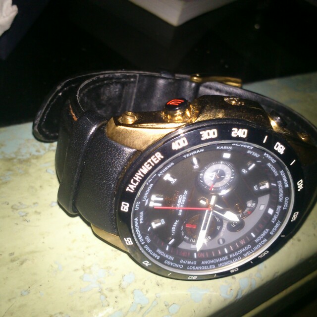 Edifice Casio EQW M1000