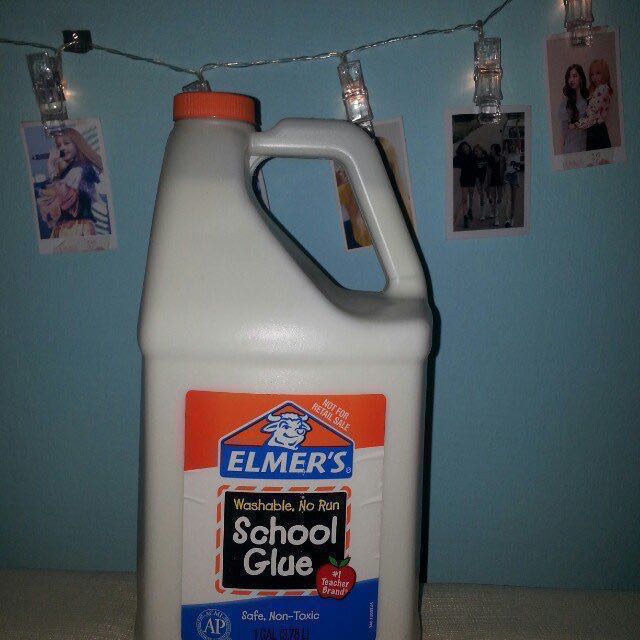 Elmers school glue gallon set, Hobbies & Toys, Stationery & Craft, Craft  Supplies & Tools on Carousell
