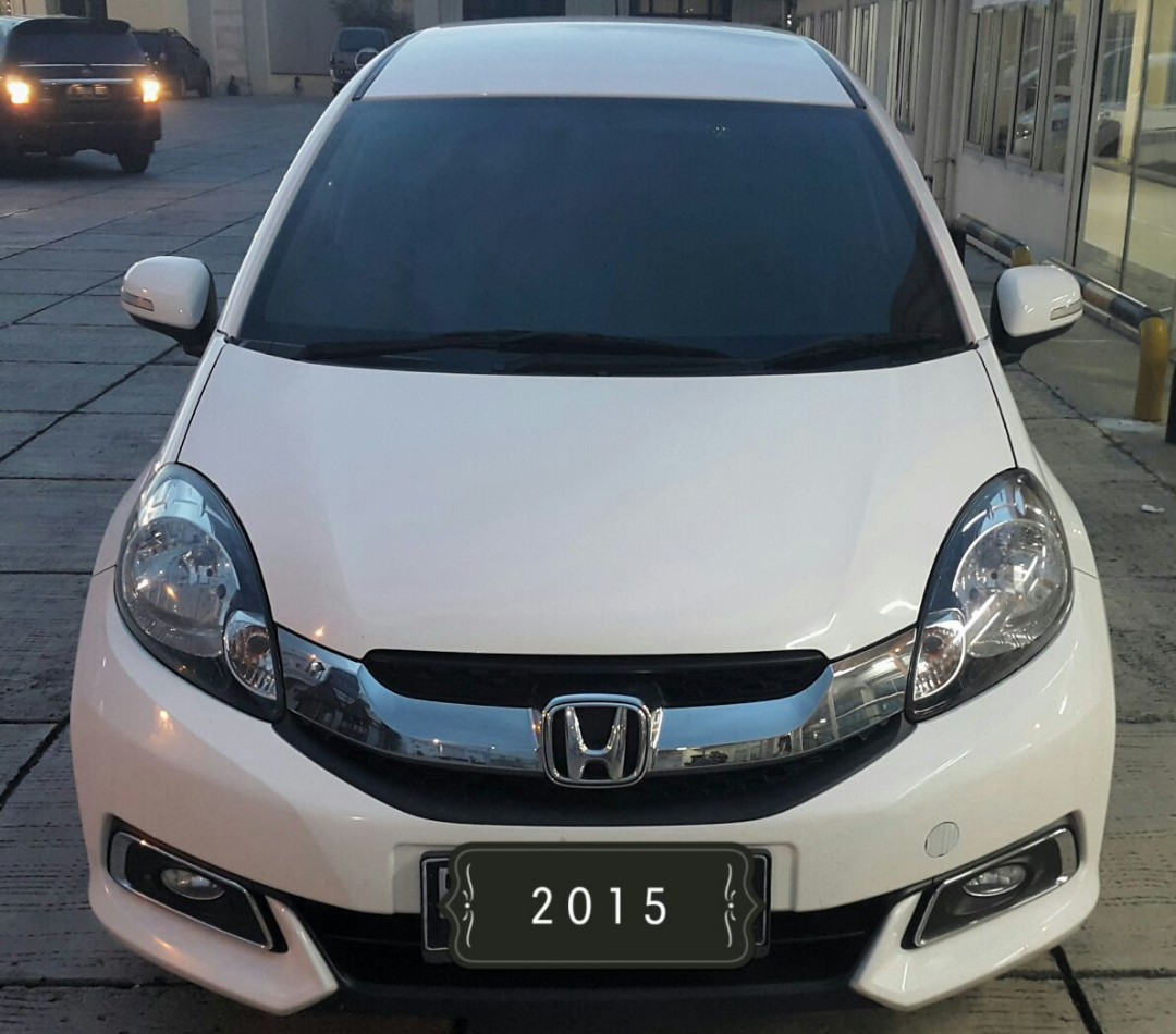 Honda Mobilio E Prestige 15 CVT 2015 Putih UM 15 Jt Mobil